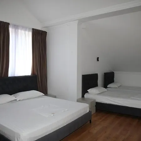 Pashkaj * Pogradec